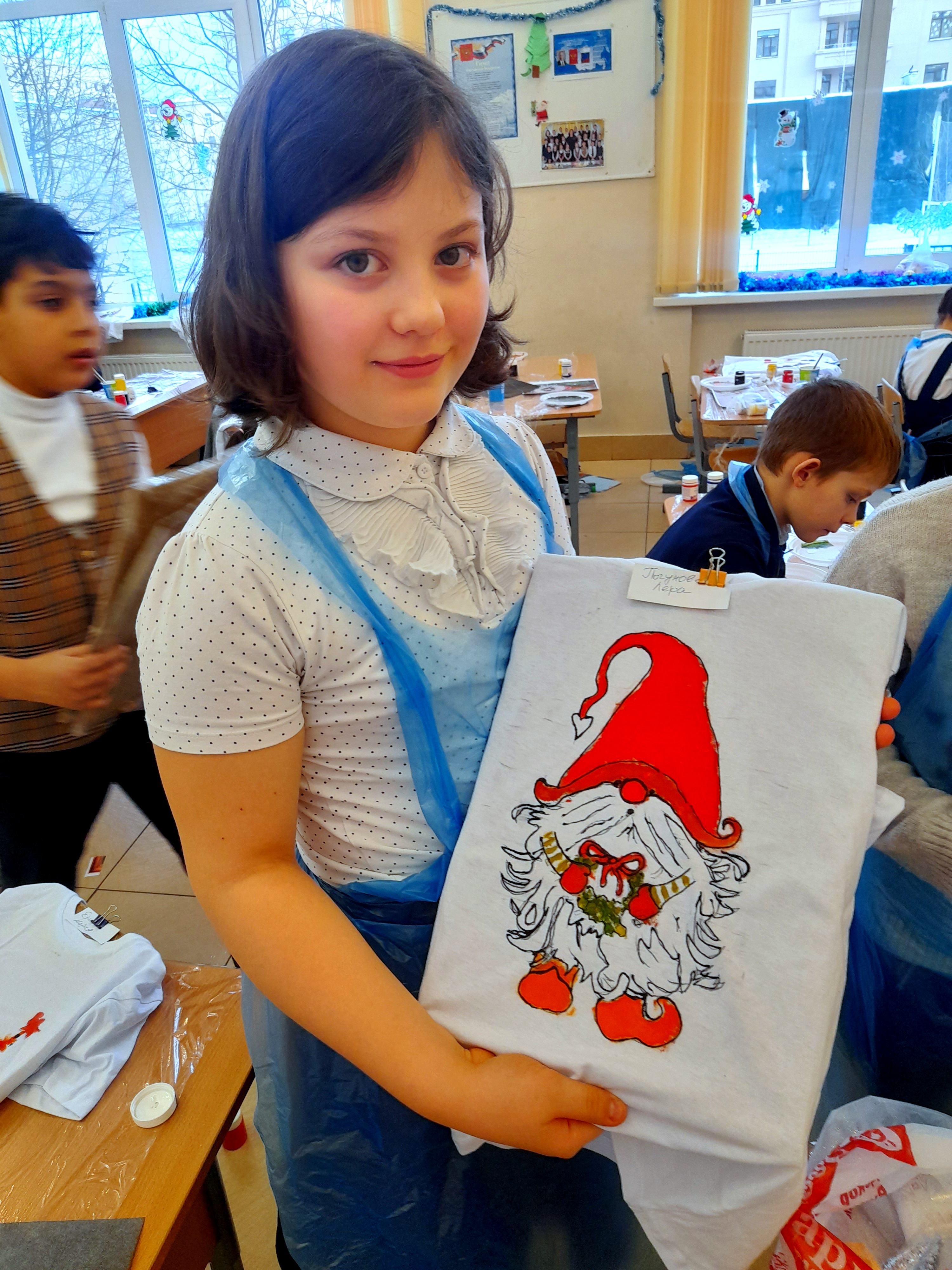 Детский мастер-класс по росписи футболок